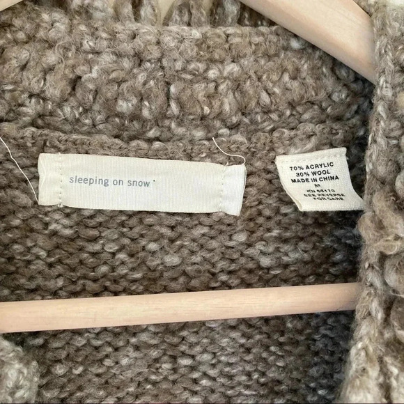 Sleeping on snow wool blend fringes vest - Picture 2 of 3